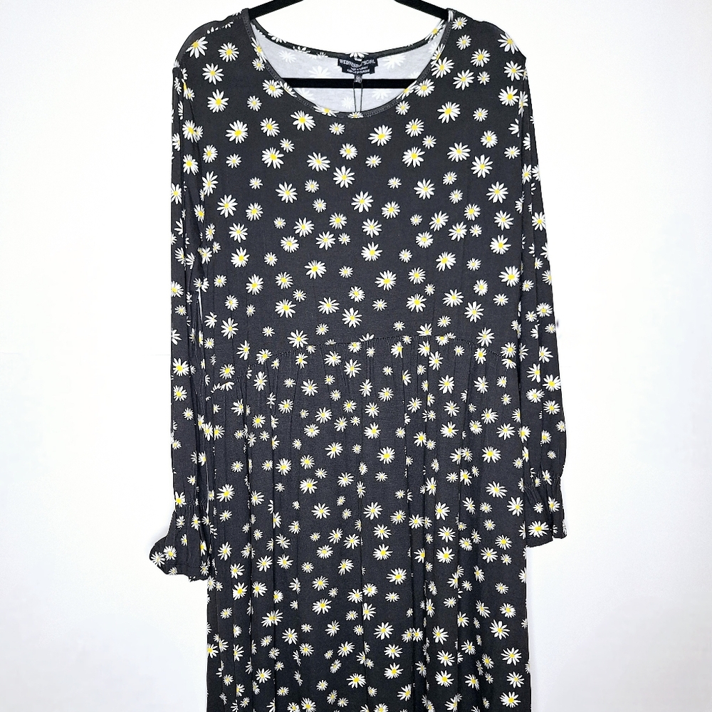 Wednesday Girl brand"Do A Dollop Of Daisy's"Plus-size dress (FREE sunglasses)